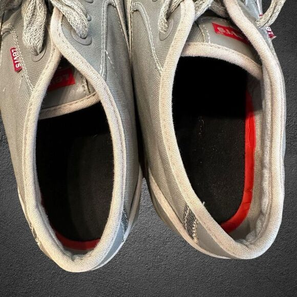 Levi’s tennis shoes Men’s size 9 Gray sneakers - Picture 7 of 9